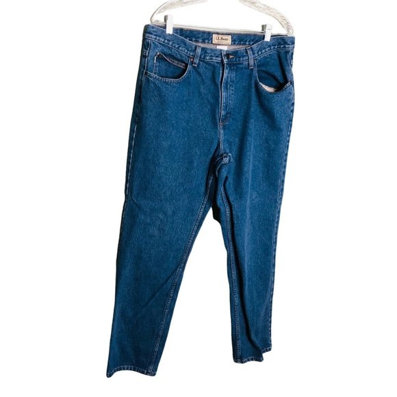 L.L. Bean Other - LL BEAN Mens CLASSIC FIT Blue Jeans Medium Wash